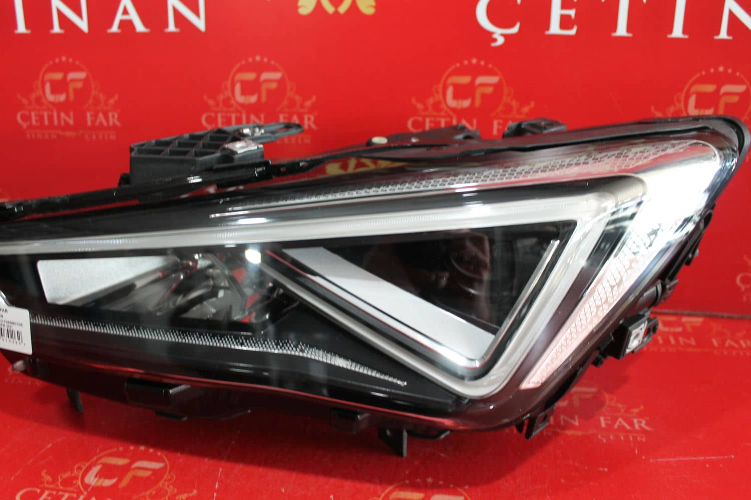 Seat TARRACO SEAT TARRACO FUL LED SAĞ SOL FAR ORJ SIFIR